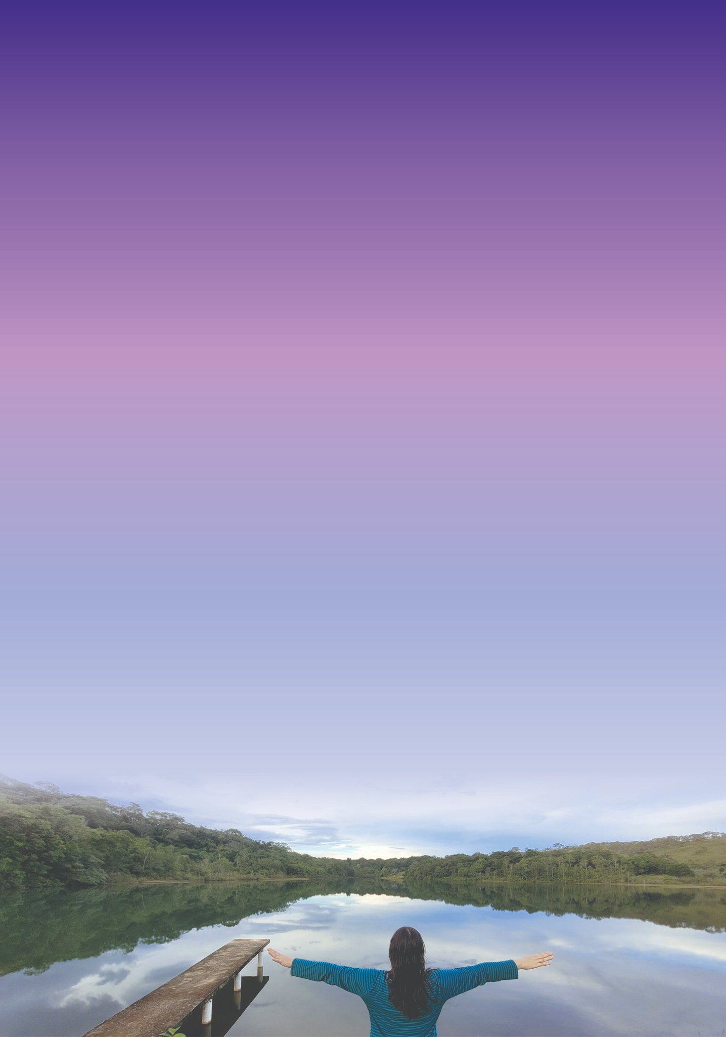 Paisagem natural com pessoa de costas em um pier sobre água